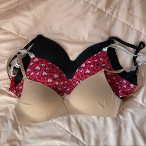 Victoria’s Secret T-Shirt Lightly Lined Wireless Bra Trio